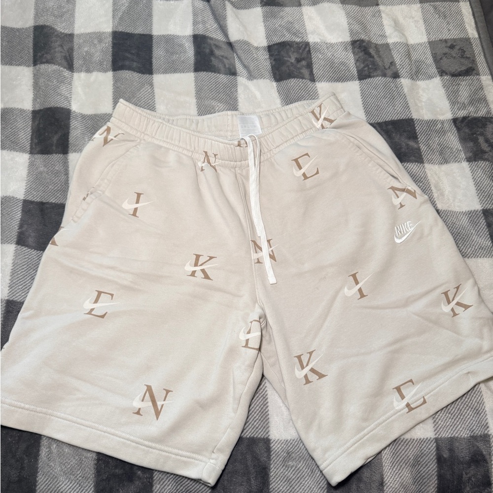 Nike Men's Light Beige Athletic Shorts